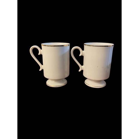 Set of 4 Royal Crown Porcelain Pedestal Song Bird Coffee/Tea Cups. - Picture 6 of 7